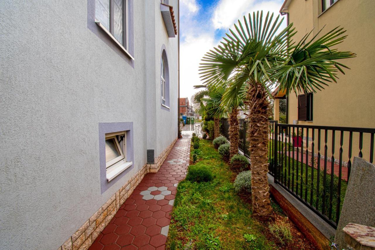 Apartments Prodan Porec Exterior photo