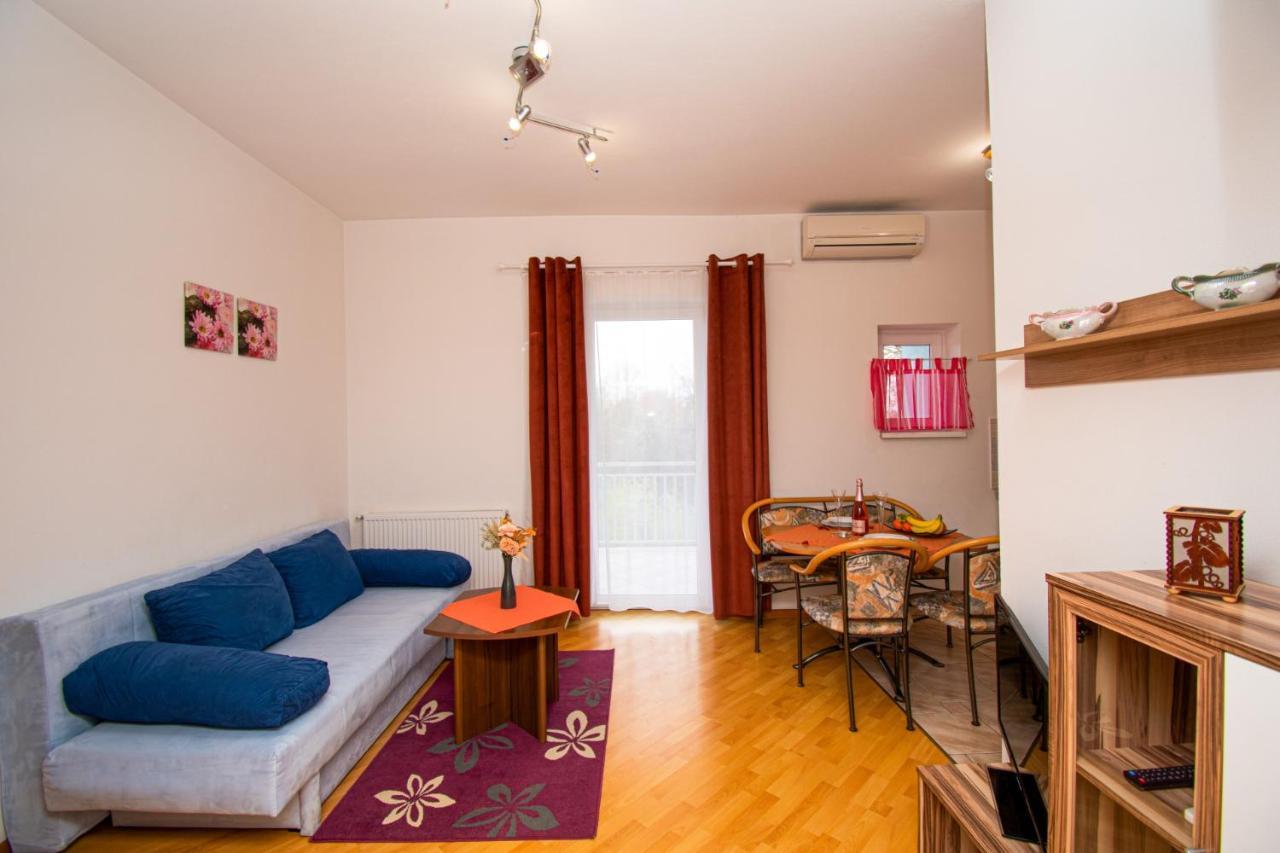 Apartments Prodan Porec Exterior photo