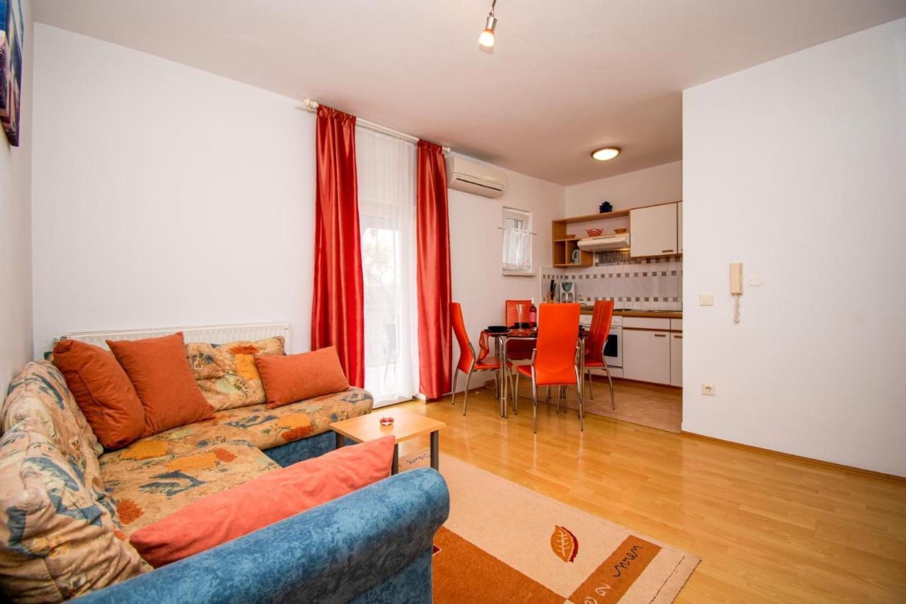 Apartments Prodan Porec Exterior photo