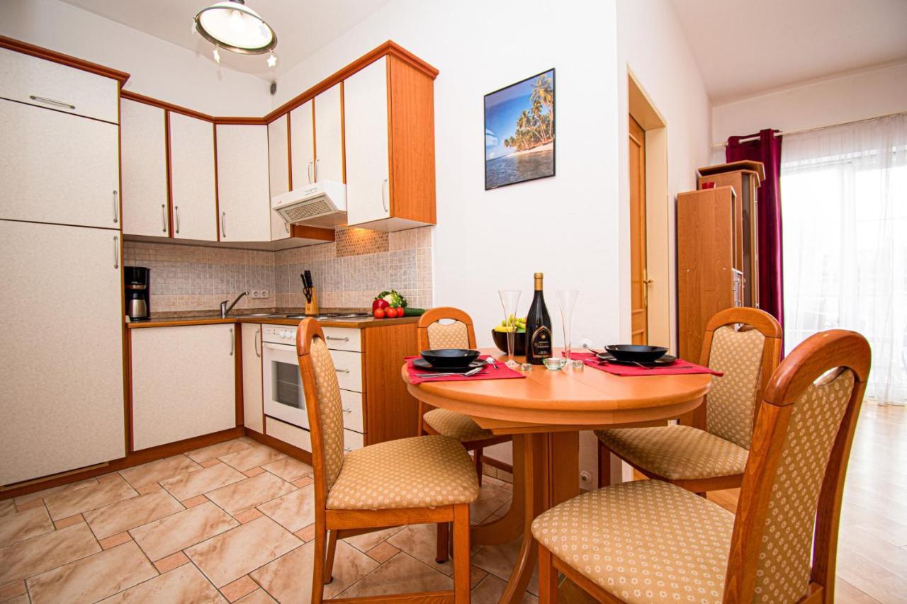 Apartments Prodan Porec Exterior photo
